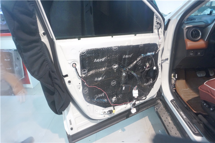丰田RAV4改装雷贝琴R6L套装喇叭——上海音豪